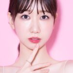 Yuki Kashiwagi Instagram - ♡➸➸➸♡➸➸➸♡ upinkからマスカラが2/14に発売されます💝 フェアリーカールマスカラ ブラック ¥1,100(税込) カールキープ力抜群で、ダマになりにくいので マスカラ下地としてもおすすめです☺️ 「わたしはこのマスカラがないと生きていけない！」 ってくらい、ライブのときも普段のときも 愛用してます💐 たくさんの方に届きますように🫶🏻　 @upink #upink