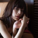 Yuki Sakurai Instagram - 皆さまおはようございます。 あの、この度写真集を出させて頂く事になりました。 撮影場所は地元福岡や、生まれ育った実際の祖父祖母の家などで撮影させて頂きました。 なんだか少しむずむずしますが観て頂けたら嬉しいです。 朝のバタバタとお忙しい時間にお邪魔しました 今日は寒くなるらしいので、ぬくぬくしてお出かけください 桜井も五本指ソックス履いて出発します あ、写真集の名前は「Lis blanc」リス・ブロン です 12/22（水）発売 です 　　　　　　　　　　　　　　　　　　　桜井