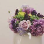 Yuki Sakurai Instagram - 「桜井、34歳になったってよ」 という事で。皆様、お祝いのコメントありがとうございます。とても嬉しかったです。 両親と、日頃応援してくださってる皆さま、私とお仕事して下さっている方々に感謝です。 写真はマネージャーさん達から頂いたお花と素敵な花瓶です。 今日もウキウキで出発します。 皆さま、ありがとうございました。 　　　　　　　　　　　　　　　　　　　 　　　　　　　　　　　　　　　　　　　　　桜井