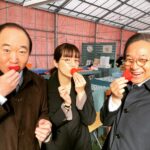 Yuki Sakurai Instagram - ハッ 前回の更新から気付いたらこんなに経っていたんですね。 皆様お元気でしょうか。桜井はモリモリ元気です。 イチケイのカラスもリコハイも観てくださってありがとうございます。 イチケイの良い写真があったのでこちらを。 大先輩のお二人と苺を頬張りました。 の巻 とか言ってたらお腹すいたので桜井は今から苺アイス食べます。 皆様、良い夜をお過ごし下さい。 　　　　　　　　　　　　　　　　　　　桜井
