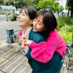 Yuki Sakurai Instagram - ボーイフレンド降臨！撮影中 「私のみな実は渡さねえ」 ん？ そういうやつじゃない？ だってトライアングルラブコメディですよね、合ってますよね 負けないぞお 　　　　　　　　　　　　　　　　　　桜井
