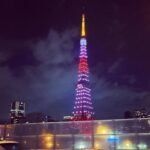 Yuki Sakurai Instagram - お台場からの帰り道、東京タワーが素敵カラーに変身していました。 四日間限定らしいですよ。 ちなみに中央部分にはハート型に。 東京に住み始めた頃、東京タワーとレインボーブリッジが実在する事に大興奮した自分を思い出しました。 いつ見ても綺麗ですね。 皆さん、素敵な連休最終日をお過ごしください。 　　　　　　　　　　　　　　　　　　　　　桜井