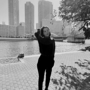 Yuki Sakurai Instagram - 今日はずーっと外です。

天気が良かったので気持ち良かったです。

まだまだ撮影続きます。

がしかし、お昼にずっと食べたかったカレー屋さんのカレーを食べれたので。今日の桜井は無敵です。

実は眠いですがきっとバレていないと思います。

皆さん、美味しい晩御飯をもりもり食べて、ぬくぬくしてくださいね。

今日も一日ご苦労様でした。

　　　　　　　　　　　　　　　　　　　桜井