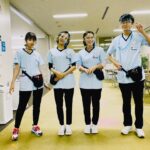 Yuki Sakurai Instagram - 皆さま、こんにちは。 今日はアンサングシンデレラの日ですね。 写真は先日の撮影会、巨匠七瀬ちゃんと。 そして、萬津総合病院薬剤部の愉快な仲間達と。 ん？ 葵がいないな。 でもこれには理由があるんです。 なんでしょうね。秘密ですが、お楽しみに。 今日のお知らせは「桜井、親知らず二本抜いたってよ」です。 皆様、今日も暑いです。お水たくさん飲んでくださいね。 　　　　　　　　　　　　　　　　　　　　 　　　　　　　　　　　　　　　　　　　　　桜井