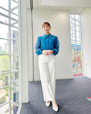 Yukino Yamamoto Instagram - 🍏
おはようございます！
衣装とおにぎりです♡

今週から新しいおにぎりがスタートしています！
モーニングショーの時からお世話になっている
ふたむらさんが、またまた実家に福井のお米とご飯のお供を送ってくれました🥹 @cfutamura 

おつまみ系まで、母がおにぎりにしまして😂

🍙へしこポテトチップス⭐️
🍙ソースカツ丼のカツ←みんな食べたことある駄菓子のあれです🐟🐷

優しさに、本当に本当に元気もらえます🥲
まだまだ福井シリーズあるので、楽しみにしてます🍙

#衣装 : @ladymade_official 
@apaiserlame_official 
@wildlily_daikanyama