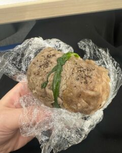 Yukino Yamamoto Instagram - 🌻
衣装とおにぎりと最近家で作ったものです🍝🥟

#衣装 : @apaiserlame_official 
@sirin_jp 
@lois_crayon_official 
@ladymade_official 

🍙牛肉アスパラ🥩
🍙肉巻きニラ結び🥩

明日もよろしくお願いいたします！