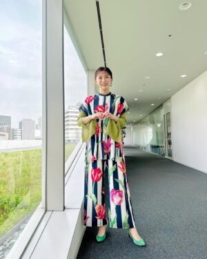 Yukino Yamamoto Instagram - 🐘
おつかれさまです🦭
衣装とおにぎりです🐼

衣装 : @lois_crayon_official 
@ladymade_official 
@celford_official 
@tonal_official 

🍙穴子🍣
🍙梅しそわかめ💓
🍙粟田漬クリームチーズ🧀