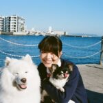 Yukino Kishii Instagram - 『お別れホスピタル』 明日夜10時からNHK総合で第三話の放送です！！ フィルムカメラで、ピン子さんと木村さんにピントが合わず申し訳ないしさみしかったのですが、ぼやけててもとても良い笑顔だ！とわかるから好きな写真です。 すばらしい共演者の皆様とスタッフさんと物語を立ち上げる時間はかけがえのないものです。 お別れホスピタルでは、見て見ぬふりをしているのともちがう、あらためて空気の存在に気づく、みたいな瞬間がよくありました！ 今回も皆様の心に届きますように。