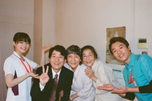 Yukino Kishii Instagram - 『お別れホスピタル』
第2話はあした、2／10の夜10時からです。

海沿いのロケはさむいけど清々しくてきもちよくて最高でした！🌊🌊
お楽しみに☺️