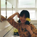 Yukino Kishii Instagram - ディーン・フジオカさんの 『Teleportation』のミュージックビデオに出演しました✨ ありがとうございます🌼 とっても愛おしくてかわいくてまっすぐの恋のうたで、聴いていると元気がでます🌿 お花に囲まれたディーンさんが守護天使みたいですてきです！ 雨と風に気をつけてくださいね☁️ 下次见😊🍎