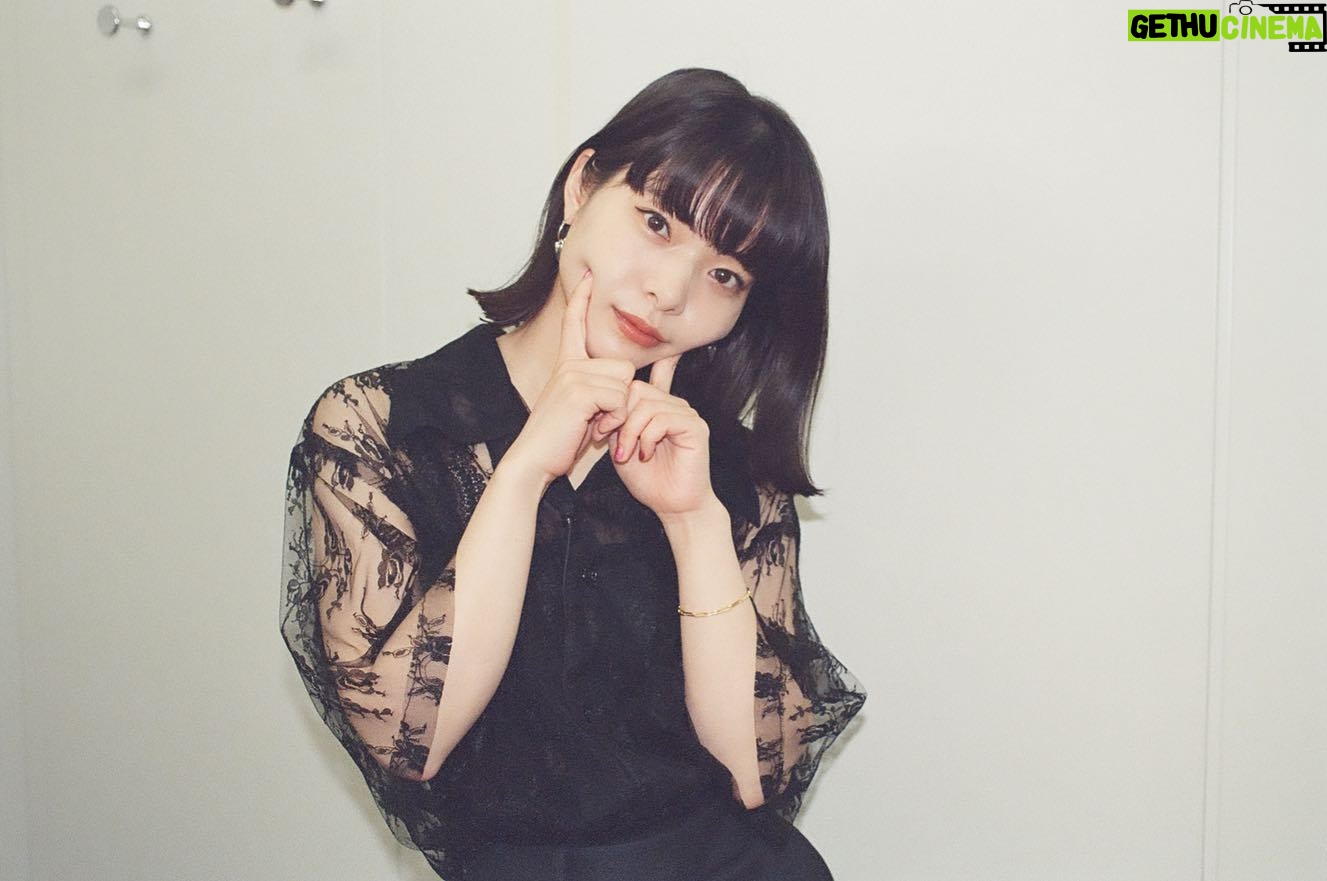 Yukino Kishii Instagram - 明日9/3 日本映画専門チャンネル📺🎬で夜9時から 『ケイコ 目を澄ませて 』がテレビ初公開です😊 軽部さんと楽しく映画についてお話しさせていただきまして、9/3と9/7の放送回ではその様子も流れます。 尺が足りずにカットしてからも映画の話で盛り上がったのですが、それはいつかまた出来たらうれしいです😂 収録後、取材もしていただいて、時間が経ってもケイコについてお話しする機会があること、それに対する言葉がまだまだ尽きないこと、とても有り難く思います。 でも、ただただ映画を観てください😊 想いは映画に込めたのでぜひ好きなように意味をつけてくださいね😊🥊それが嬉しいです!