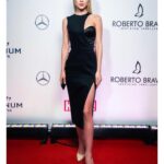 Yuliya Frants Instagram - Стильный вечер вместе с @hello__ru и @diverseshop Макияж и укладка @katrindemina