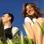 Yuliya Frants Instagram – Сидим с @stasonchik28 и вспоминаем как он пришёл в щепку к нам на второй курс. Мы встретились в августе, чтобы подготовить отрывок, вероятно это был Чехов или Островский-точно не вспомнили, потому как мы все время болтали и в итоге ничего не сделали. Без романических затей, но с идиотическим энтузиазмом. Так и подружились)