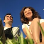 Yuliya Frants Instagram – Сидим с @stasonchik28 и вспоминаем как он пришёл в щепку к нам на второй курс. Мы встретились в августе, чтобы подготовить отрывок, вероятно это был Чехов или Островский-точно не вспомнили, потому как мы все время болтали и в итоге ничего не сделали. Без романических затей, но с идиотическим энтузиазмом. Так и подружились)
