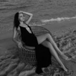 Yuliya Khlynina Instagram - Объявляю конкурс на самую «философскую» цитату-подпись) Пишите в комментариях 👇🏻 Фото от прекрасной: @_510072000_