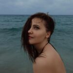 Yuliya Khlynina Instagram - Объявляю конкурс на самую «философскую» цитату-подпись) Пишите в комментариях 👇🏻 Фото от прекрасной: @_510072000_
