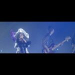 Yumi Matsutoya Instagram - 本日のご機嫌SONG「埠頭をわたる風」 やはり盛り上がるんです、この曲。 イントロから会場全体がやる気満々でした笑 今日18時にこの曲、ユーミンのYouTubeでもアップしますのでご覧ください！ ツアー映像、特典映像、皆さん見ていただけたでしょうか。 またご感想も教えてください！ マネージャーK子