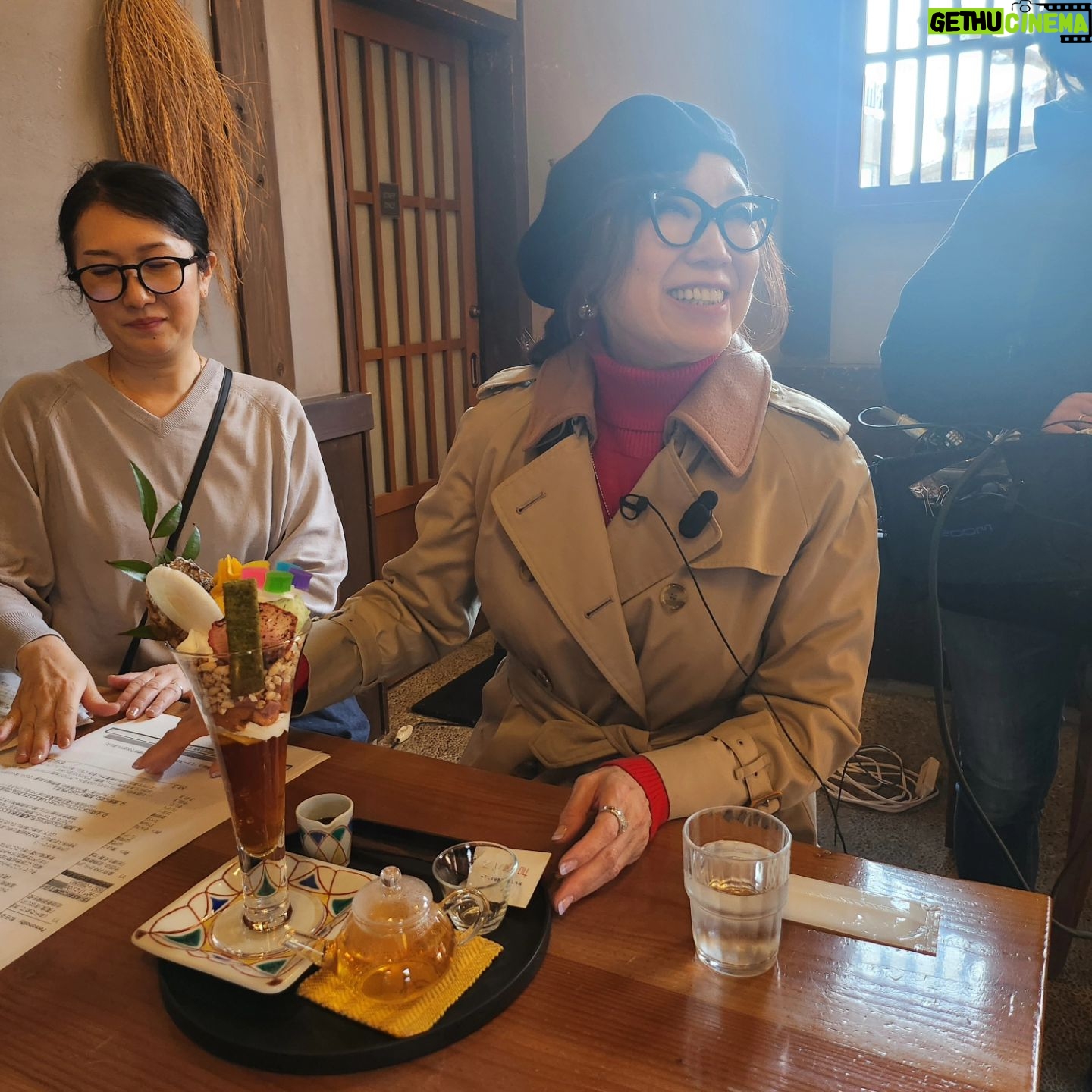 Yumi Matsutoya - 21.7K Likes - 明日朝11時からのユーミンコードは、石川県加賀編です。
もちろんユーミンは、足湯に入りませんでした笑
マネージャーK子