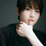 Yumi Wakatsuki Instagram - . 神戸さんに写真撮って貰いましたーっ！ 光の使い方が上手過ぎる。 サクッとこんなに素敵な写真を撮ってくれた🌹凄い。 普通に芸能関係なく写真撮影やってくれるみたいなんで 写真撮られるの好きな人は撮ってもらって欲しい☺︎ ショートいいねって言われて嬉しみ☺︎ . #カンベ写真館 #photo #私服 #若月佑美