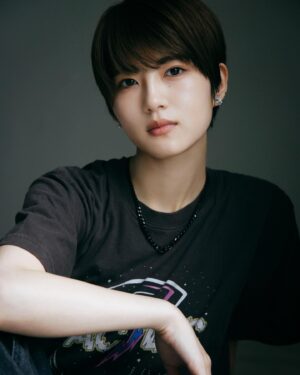 Yumi Wakatsuki Instagram - .
神戸さんに写真撮って貰いましたーっ！
光の使い方が上手過ぎる。
サクッとこんなに素敵な写真を撮ってくれた🌹凄い。
普通に芸能関係なく写真撮影やってくれるみたいなんで
写真撮られるの好きな人は撮ってもらって欲しい☺︎
ショートいいねって言われて嬉しみ☺︎
.
#カンベ写真館
#photo
#私服
#若月佑美