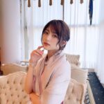 Yumi Wakatsuki Instagram - . さて、週末は　ドラマ #セレブ男子は手に負えません のお時間です。 早いもので、もう第5話ですー☺️ 週末明けにはTVer他見逃し配信もやってますので 夜更かし出来ないよって方は そちらで是非よろしくお願いしますー🙇🌻 . あまりにも、私演じる主人公のひかるちゃんが 可愛い感じな女の子なのでオフショットをここに来て載せると 変な感じですが、いっそみんなの脳バグらせていくか... . #若月佑美