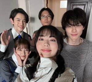 Yumi Wakatsuki Instagram - .
#セレブ男子は手に負えません　
最終回ありがとうございました。
大変なことよりも楽しく過ごせた記憶しかない。
そんな現場でした。ずーっと笑ってた。
落ち着く事ばかりを好きになってた私が
はしゃぐ楽しさを思い出し、
懐かしい気持ちになった、大好きなチームでした☺️
ご視聴ありがとうございました。
見逃し配信はありますので、是非是非。
.
またどこかでまた別の誰かとして
会える日を楽しみに明日からも頑張ります。
.
#セレません
#鈴木康介 さん
#本田響矢 さん
#井手上漠 さん
#中尾暢樹 さん
#若月佑美