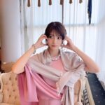 Yumi Wakatsuki Instagram - . さて、週末は　ドラマ #セレブ男子は手に負えません のお時間です。 早いもので、もう第5話ですー☺️ 週末明けにはTVer他見逃し配信もやってますので 夜更かし出来ないよって方は そちらで是非よろしくお願いしますー🙇🌻 . あまりにも、私演じる主人公のひかるちゃんが 可愛い感じな女の子なのでオフショットをここに来て載せると 変な感じですが、いっそみんなの脳バグらせていくか... . #若月佑美