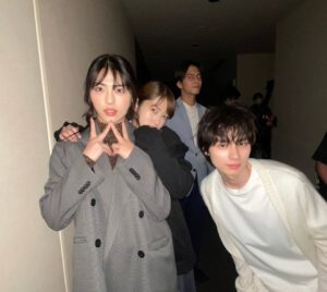 Yumi Wakatsuki Instagram - .
#セレブ男子は手に負えません　
最終回ありがとうございました。
大変なことよりも楽しく過ごせた記憶しかない。
そんな現場でした。ずーっと笑ってた。
落ち着く事ばかりを好きになってた私が
はしゃぐ楽しさを思い出し、
懐かしい気持ちになった、大好きなチームでした☺️
ご視聴ありがとうございました。
見逃し配信はありますので、是非是非。
.
またどこかでまた別の誰かとして
会える日を楽しみに明日からも頑張ります。
.
#セレません
#鈴木康介 さん
#本田響矢 さん
#井手上漠 さん
#中尾暢樹 さん
#若月佑美
