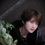 Yumi Wakatsuki Instagram - . 待ち合わせ？いえ、待ち伏せです。(怖 Happy Valentinesday。チョコレートください。 . #valentine #ソフトクリーム に #カラースプレーチョコ #最高に好き #生チョコ も #大好き #若月佑美