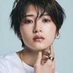 Yumi Wakatsuki Instagram - . 発売中のOggi 4月号！！！ 色んな名品紹介や春メイク、 ファッションもきれいめシンプルに春のトレンド。 たーくさん載ってます☺️ 若月佑美の連載もあります！！ 是非、見てくださーい。 . 今回のメイクとスタイリングが本当にお気入り。 大人ショートの参考にもなったらいいな。 . #oggi #若月佑美