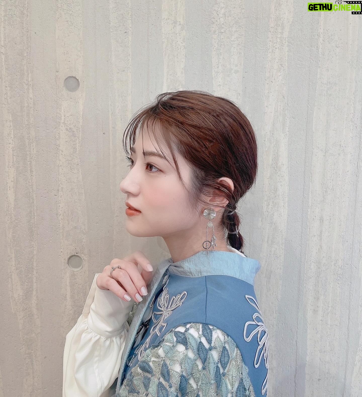 Yumi Wakatsuki Instagram - . NHK Eテレにて来週 12月24日(日) 朝9:00〜放送の「#日曜美術館」に出演しますー! クリスマスイブに放送ー! 国立西洋美術館に行ってきました🧸 #キュビスム の特別講義!! 講師は美術史の専門家 #三浦篤 さんと 漫画家 #荒木飛呂彦 さんです!! 生徒は #濱田龍臣 さんと私です!! 面白かったなー。是非、見てください☺️ . #nhk #eテレ #若月佑美