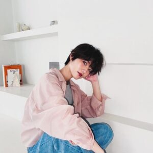 Yumi Wakatsuki Instagram - #oggi 7月号
香りについてエッセイを綴らせていただきました。
私なりの、私よがりの、ではありますがぜひ。
.
とある1週間の頑張る私と香り。
明るさよりも元気よりも何よりもまず、
優しくそっと隣に寄り添えるよう心掛けました。
.
#若月佑美