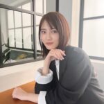 Yumi Wakatsuki Instagram - . 寒暖差凄い！！最近は特に 朝お布団から出るのがきちぃです😭 いや、その後の着替えも億劫。。 皆様は無事ですか？ 風邪とかにだけは気をつけてお過ごしください！！ . #oggi 連載撮影中オフショ。 普段よりも少し 大人でエレガントな自分にしてもらえて 沢山学びがある☺︎ . 優しくて温かくてかっこいい 見た目も中身も素敵な人になれるよう 頑張ろ。 . #若月佑美