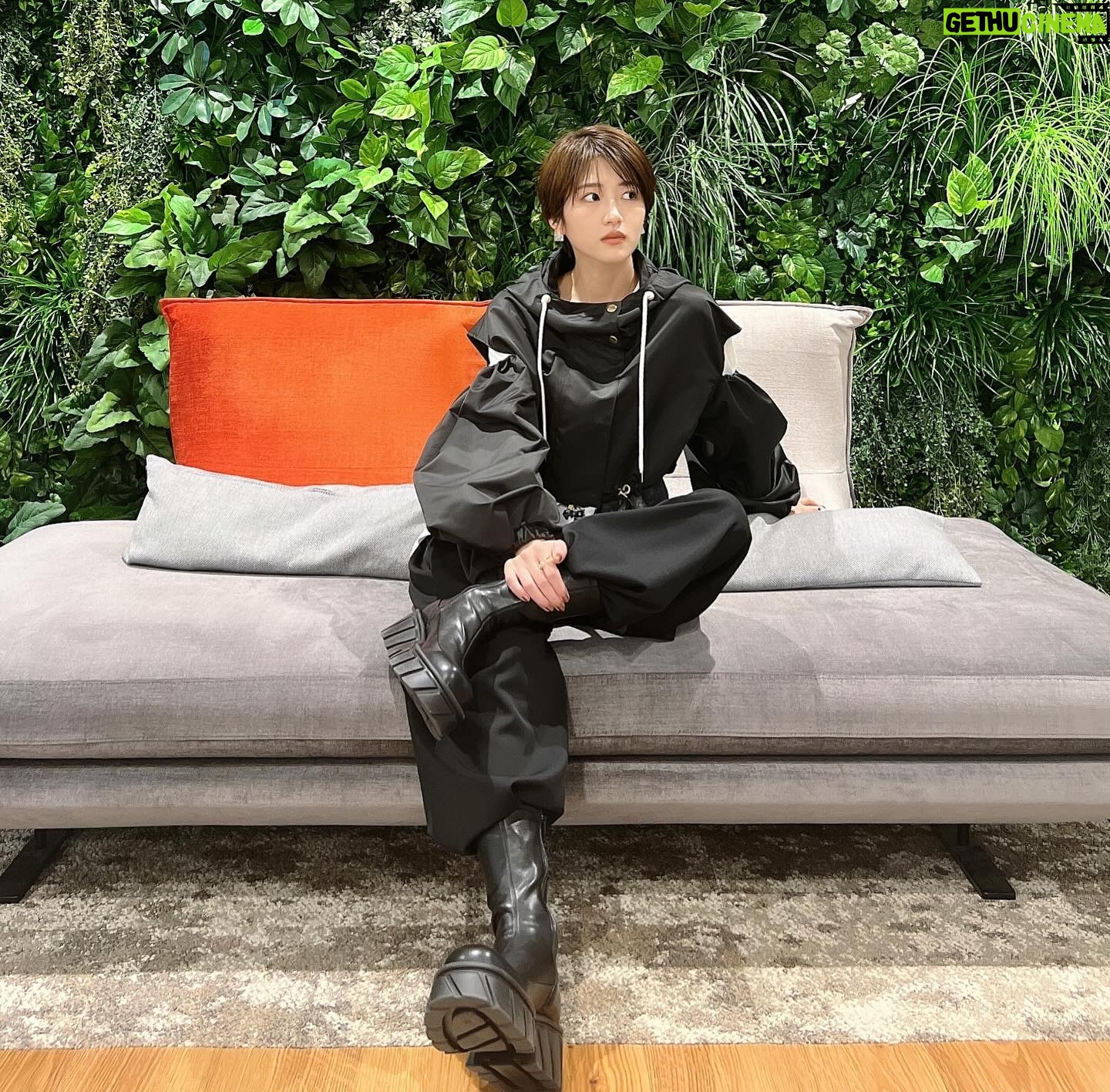 Yumi Wakatsuki Instagram - . ドラマ#セレブ男子は手に負えません TVerやABEMAでの配信開始されました! 深夜で見れなかったよーって方はよろしくお願いします。 . そして、#セレません(セレブ男子は手に負えません) について色んな媒体さんに沢山取材を受けているので 是非、記事を見かけた際は 読んで下さいー! よろしくお願いしますっ。 . . #若月佑美