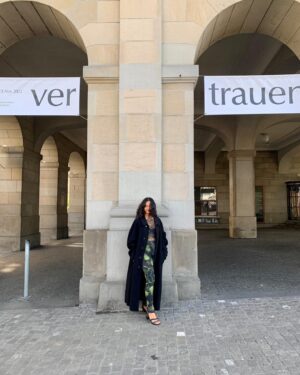 Yumna Al-Arashi Instagram - My works 13769 / ملح are part of the current exhibition “vertrauen (trust)” at @helmhaus_zuerich until November 13th 2022. 

Thank you to the sweetest @lisellohntsich for dressing me up for this v cute moment 🫶

Thank you @fazweiny and the whole team at Helmhaus ✨