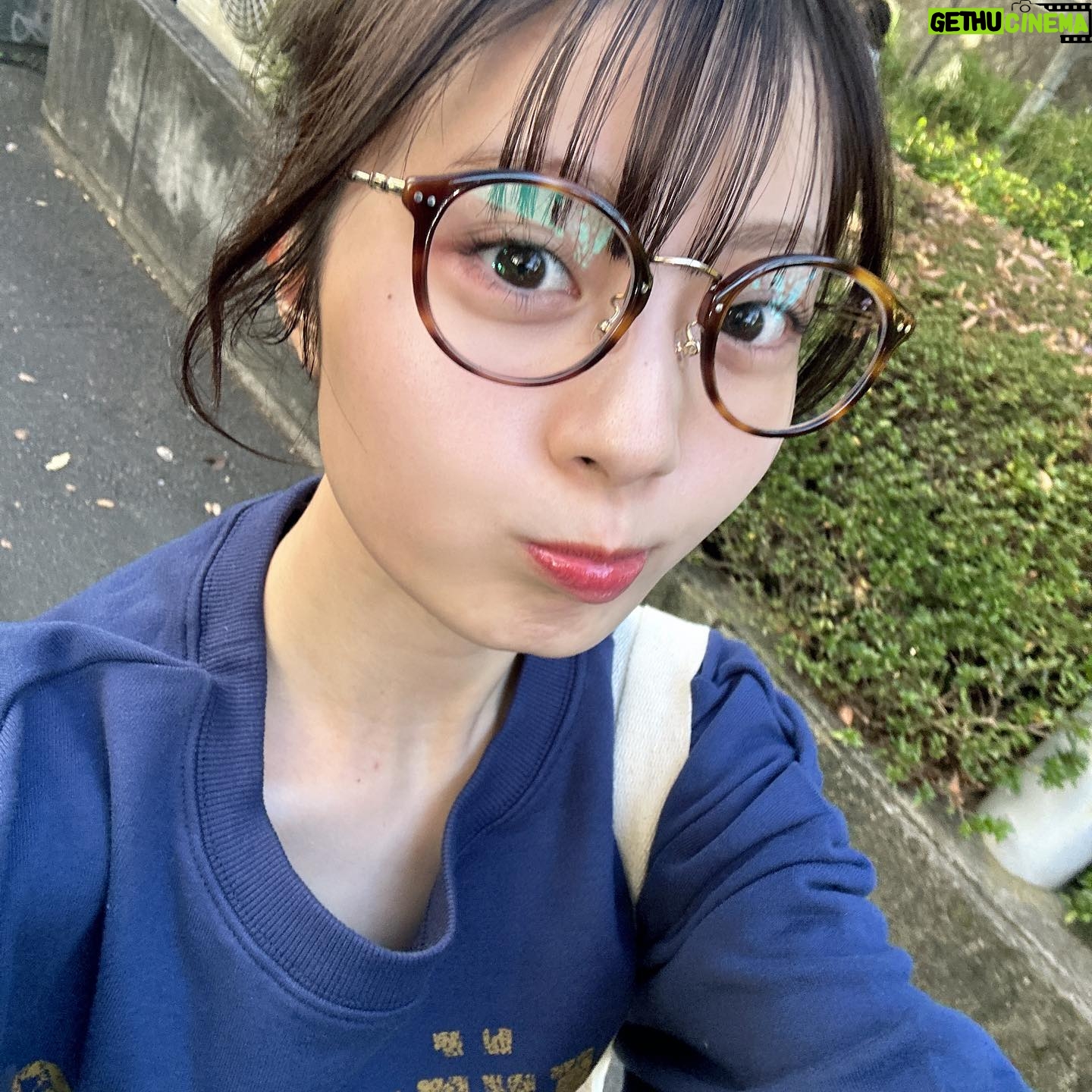 Yuna Hoshino Instagram - 現場に行く時の格好は大体ラフすぎる格好です。 着替えやすさ・寝やすさ重視😛😛😛 躍動感溢れる写真をお届け〰️😂