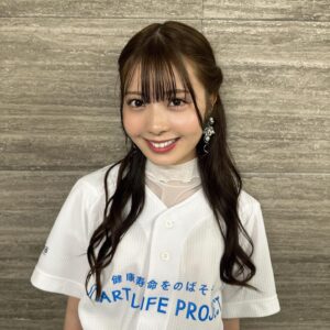 Yuna Hoshino Instagram - 本日、厚生労働省『世界禁煙デー』のイベントに
登壇させていただきました！
昨年に続けて今年も登壇させてもらえて幸せです😌🩷

家族や友達、もちろん自分の身体も大切に。
毎日健康に暮らしていけるように、日々呼びかけていこうと思います！

stylist : @kon_543 
HairandMakeup : @enaoyama