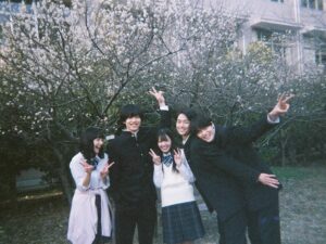Yuna Hoshino Instagram - #みんなの甲子園 公式スピンオフドラマ
『 #春になれ!』が先日より公開されました！𓂃🌸𓈒𓏸
ショートドラマ配信アプリBUMP にてドラマが観れますので
ぜひ、アプリをDLして観てくださると嬉しいです!!

私は『春になれ』の主人公、綾瀬瑞樹ちゃんを演じさせていただきました！

人間違いから始まる勘違いラブストーリー！

青春がギュッと詰まっていて、とても可愛く、心が温まる、
そして背中が押される、そんな素敵なドラマになっています！
ショートドラマなので何かの時間の合間にも観れると思いますので、お時間がある方はぜひご覧ください👀‎🤍