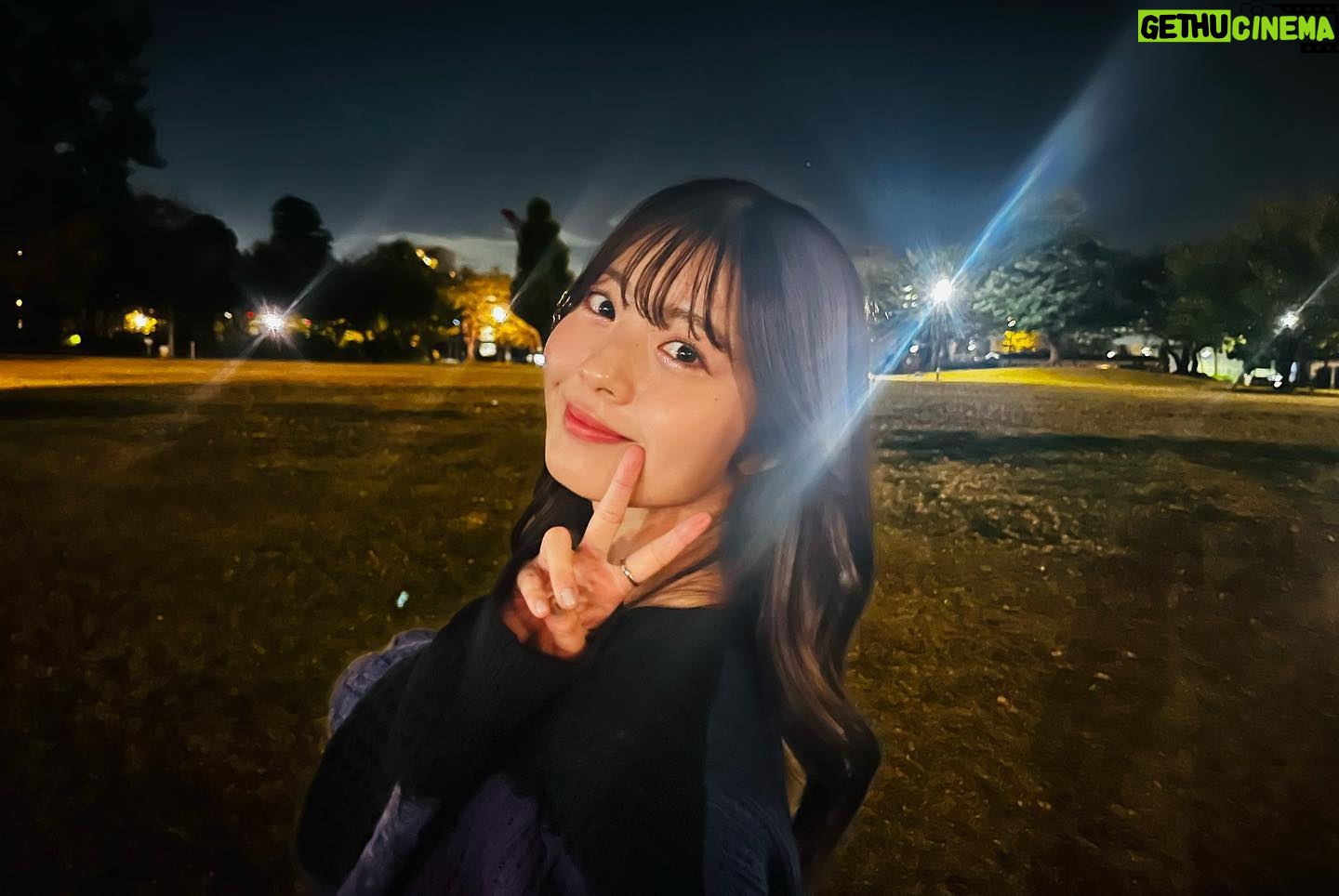 Yuna Hoshino Instagram - 大変遅くなりました。🙇🏻♀️՞ もう何日前だよって感じなんですが…笑 遅くなってごめんねえ😭🙏 私、19歳になりました! わあ〜〜ラストティーンだってえ! ええ!来年20になっちゃうよお!?!? 早すぎるしヤバい😱😱😱 もうみんなにお祝いしてもらうのは何回目になるんだろうか…? 11/7 0時になった瞬間に 毎年、毎年、お祝いの動画やメッセージ、 たくさん本当にありがとう。( ; ; )♡ 本人不在の誕生日会とかも、女の子ファンは開催してくれる子が多いんだけど、 本当に可愛いのよねえ…私のためにありがと。♡ もちろん!今年が初めてだよ〜って新規の方も 温かいコメントを送ってくれて…… 会いに来てくれた方もいたね。ありがとう😌💕 そして今年は、4年ぶりに生誕祭も出来ました♡ 直接顔を見ながらお祝いしてもらえるのは やっぱり何倍も嬉しかったなぁ〜〜! しかもしかも生誕祭"LIVE"ってね、 前までの私には考えられなかったよ…笑 まだまだ、人前に立つことに慣れてなくて どうしても声が震えちゃったり、緊張はするけど みんなが優しく見守ってくれるからいつも頑張れる! 本当に優しい方たちに囲まれてる 私は幸せ者だな〜といつも思わせてくれる みんなのことが大好きだよっ(*´³`*) 💕💕 有難いことに、19歳スタートも 新しいことに色々チャレンジさせていただいております! イベントでは発表したのだけど、 来れなかった方たちには伝えられて無いので、 しっかりと自分の目標を残したいと思います! 女優としての目標は 『GP帯(19:00~23:00)ドラマのレギュラー出演』 これを目標にしていきたいなと思っています! やってみたい役とかも実はあって…… 星乃夢奈の性格って「明るい・笑顔・天真爛漫」とかがイメージ持たれやすいのかなと思ってて、 女優という職業をしているのであれば それならではの、役をしてみたいなと思ってて、 自分とは真逆の、 大人しかったり、何か重いものを背負っていたり、 或いは悪人だったり…… 色でいうと黒!!!みたいな笑 役をしてみたいな〜って思ってます! そして18歳から新しい道を開けた アーティストとしての目標は 『アニメの主題歌を取りたい!』 これは自分でも大きすぎる目標かなと思ってるんですけど、 目標は口に出すこと、表にだすこと、 これが大事だと思ってるので!!!!😤😤 絶対に掴み取ってやるんだっ!!!!笑 18歳も、ありがたいご縁があって、 素敵なお仕事、素敵な出会いと、沢山ありました。 19歳も、目の前にある一つ一つの出来事と しっかりと向き合って、 全身全霊で そして私らしさを忘れずに頑張っていきたいと思います! みんなだいすきい♡♡♡♡ 19歳の私にも重たい愛をたくさん届けてね?🥺🩷