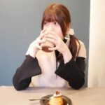 Yuna Hoshino Instagram - 今日はお仕事の空き時間にまったりとカフェに行ってきたぁ〜〜 可愛いレトロぽプリンも美味しかった(,,•﹏•,,)‪‪❤︎‬