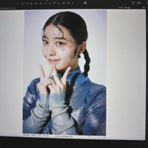 Yuna Hoshino Instagram - NYLONさんの連載企画「365ANNIVERSARY」
1月の7日分、モデルをさせていただきました！🤍🤍
今日は何の日？をテーマにイベントに沿ったファッションを着るんだけど
因みにこれは、
「睡眠の日」と「ウィキペディアの日」
どのコーデも普段は着れないユニークなコーデで撮影しました！
楽しかった！！！

他にもありますので、ぜひNYLONさんの公式に飛んでちぇっくしてみてください！！🤍
いつもと違う私が観れます〜👀🤍
