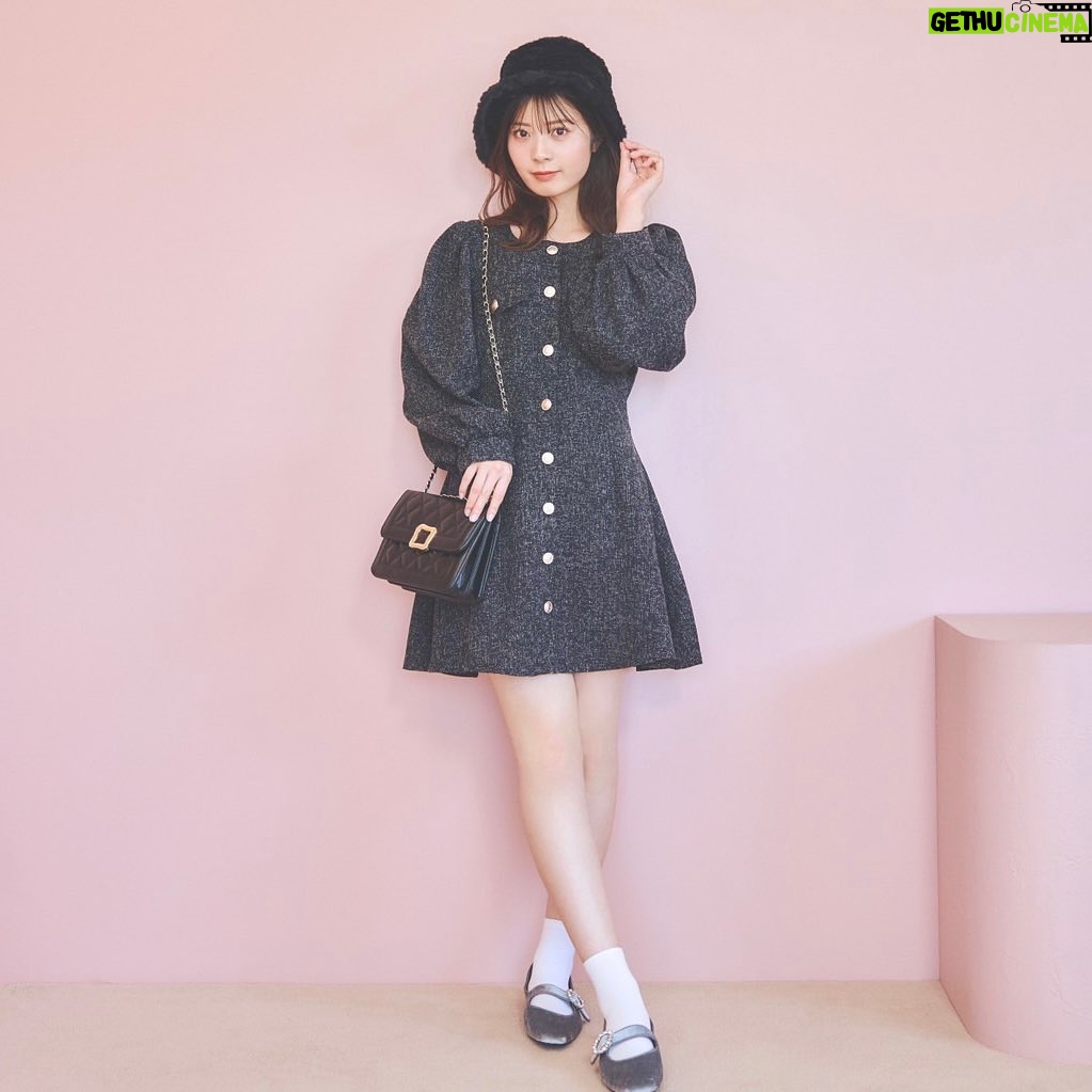 Yuna Hoshino Instagram - アベイル秋服の撮影でした🍂 ガーリーなコーデもストリートなコーデも、どちらも捨てがたいよねぇ🥺 着用コーデは9/2(土) アベイルの店舗で発売だってっ!! そしてそして、今回はブランドイメージ動画も撮影しましたあ🩷 動画はアベイルのアカウントから9/1(金)に公開されるみたいだから、 チェックしてね🩷 #pr #avail #アベイル #chipclip #チップクリップ #今を着る