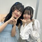 Yuna Hoshino Instagram - #ももいろ歌合戦 の時の 大好きな愛理お姉ちゃんとの写真〜！！！！🩷🩷🩷🩷 衣装もふわふわで髪の毛も似てるね〜って言って撮った写真☺️ #鹿森姉妹永久不滅です！🔥