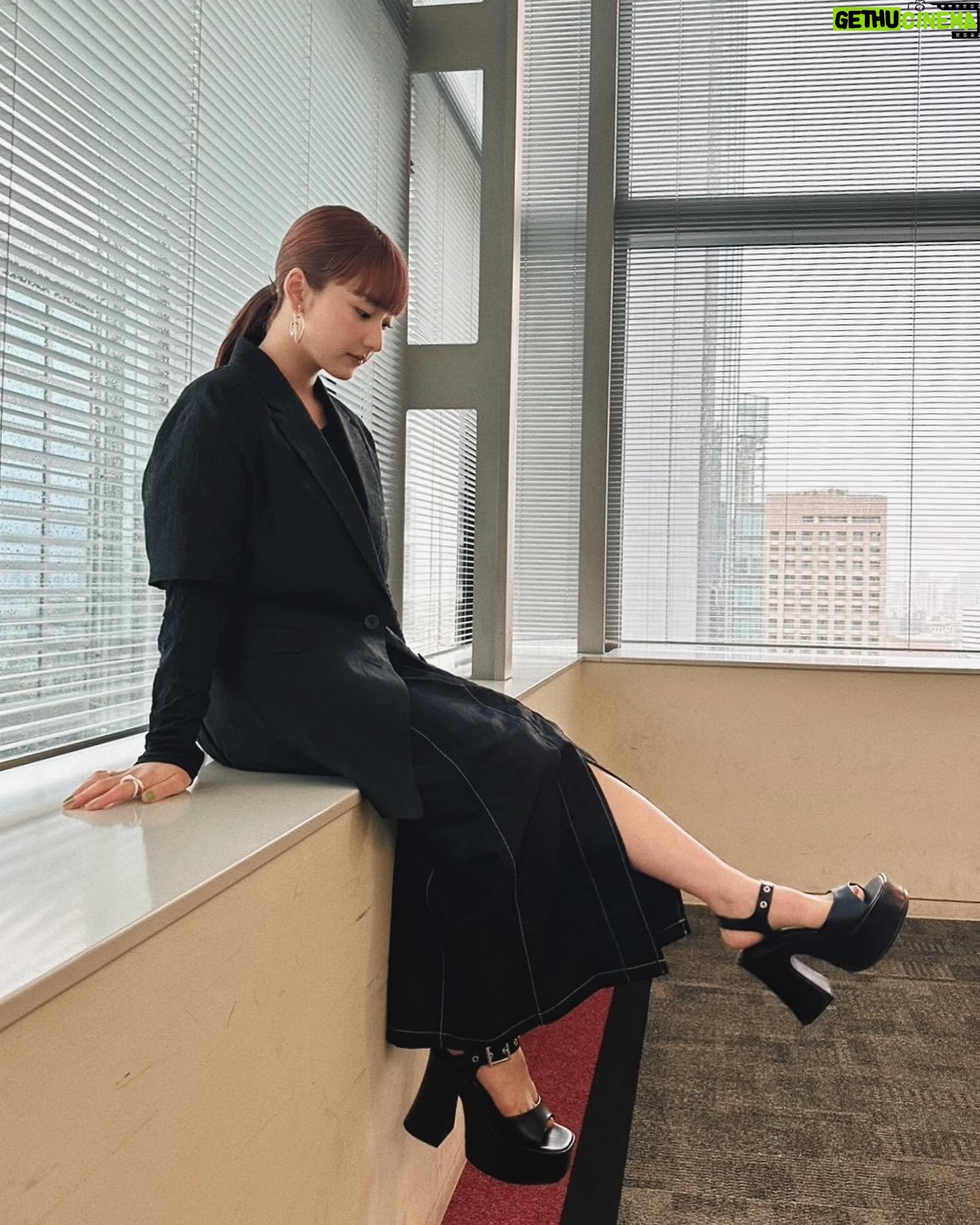 Yuna Taira Instagram - 🩷🖤🩶 #上田と女が吠える夜 ありがとうございました🐺
