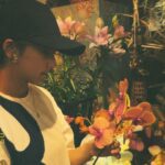Yuna Taira Instagram - 💐🫧🌿 お花探しの旅に出て 自分で選んだお花たち。 素敵なお花屋さん @naoten10 #平祐奈カレンダー2024 #お花とわたし