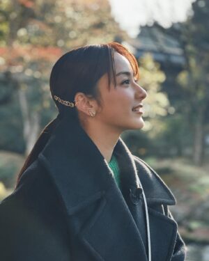 Yuna Taira Instagram - 🐉❤️🧡
#冬の京都2024 
ありがとうございました。

龍が棲まう都
またすぐ行きたいです

@toryburch のドラゴンバッグが
可愛すぎっっ🐉🎈