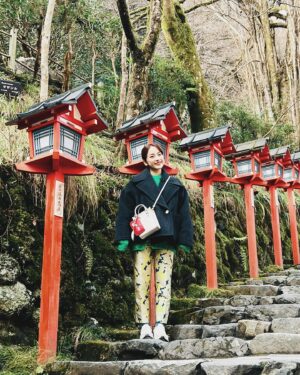 Yuna Taira Instagram - 🐉❤️🧡
#冬の京都2024 
ありがとうございました。

龍が棲まう都
またすぐ行きたいです

@toryburch のドラゴンバッグが
可愛すぎっっ🐉🎈