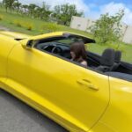 Yuno Ohara Instagram – ㅤㅤㅤㅤㅤㅤㅤㅤㅤㅤㅤㅤㅤ
写真集のオフショット😆🚘
海外での初運転は最高でした❤︎