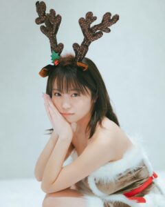 Yuno Ohara Instagram - ㅤㅤㅤㅤㅤㅤㅤㅤㅤㅤㅤㅤㅤㅤㅤㅤㅤㅤㅤㅤㅤㅤㅤㅤㅤㅤ Merry Christmas🎄🫶🏻 今月のファンクラブ生写真はトナカイです🦌 そして3、4枚目の写真は 現場で少しでもクリスマスを感じられるように 即席サンタコーデ。笑