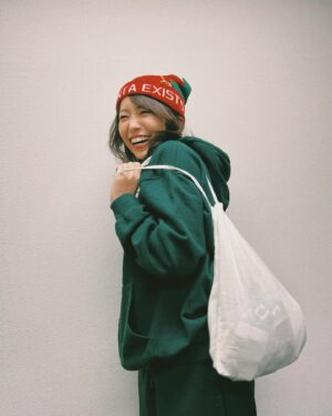 Yuno Ohara Instagram - ㅤㅤㅤㅤㅤㅤㅤㅤㅤㅤㅤㅤㅤㅤㅤㅤㅤㅤㅤㅤㅤㅤㅤㅤㅤㅤ
Merry Christmas🎄🫶🏻
今月のファンクラブ生写真はトナカイです🦌
そして3、4枚目の写真は
現場で少しでもクリスマスを感じられるように
即席サンタコーデ。笑